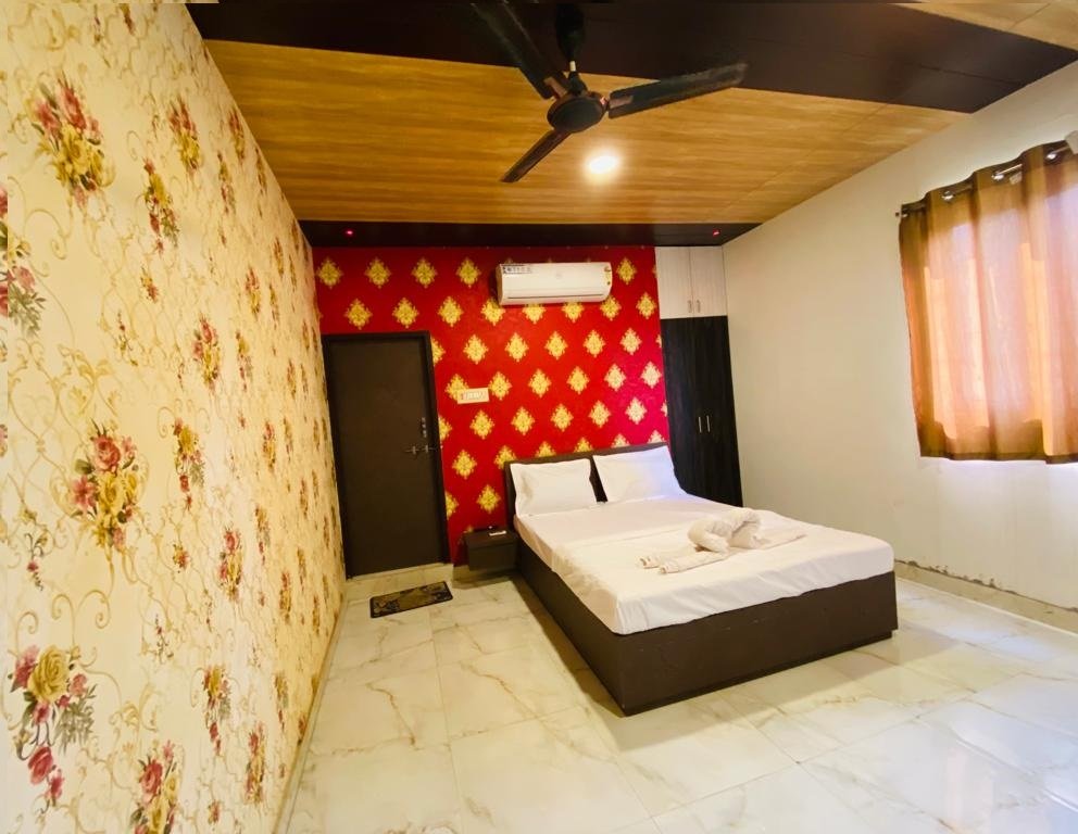 Hotel Suliya Bagh Room